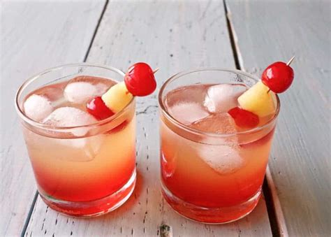 Malibu Sunset Cocktail Recipe - Homemade Food Junkie