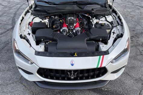 2021 Maserati Ghibli Trofeo review: Prioritizing performance - CNET