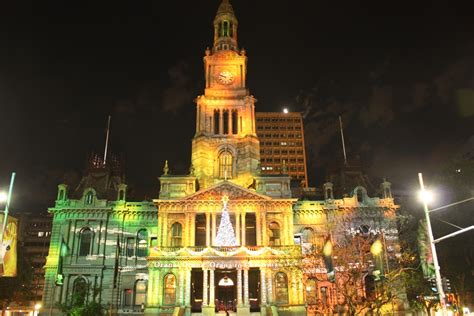 Sydney - City and Suburbs: Sydney Town Hall, Lights of Christmas