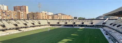 FC Cartagena renueva la iluminación de su estadio por un millón de ...