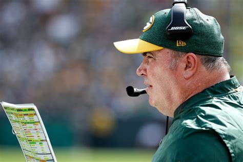 Screaming Packers coach unloads on ref after roughing call