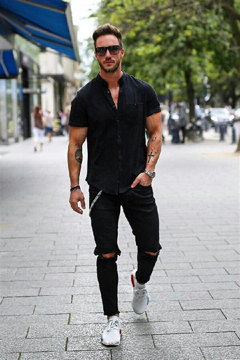 Jeans & Casual Shirt Outfits Can Help You Look Sharp - LIFESTYLE BY PS