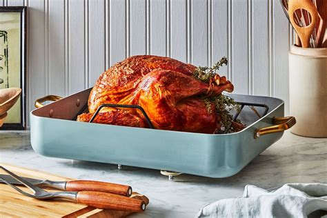 The Best Roasting Pan for Everything From Whole Birds to Glazed Hams