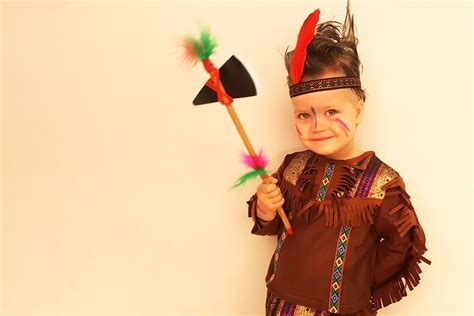 5 Quick and Easy Last-Minute DIY Purim Costumes - Jewish Resources