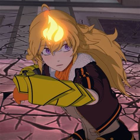 Yang with a little bit of fire on her head | RWBY | Rwby anime, Rwby yang, Rwby