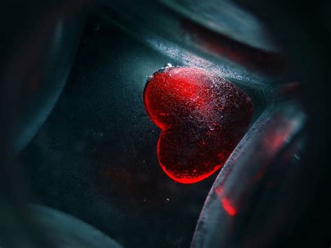 Cold glass heart, glass, red, cold, heart, HD wallpaper | Peakpx