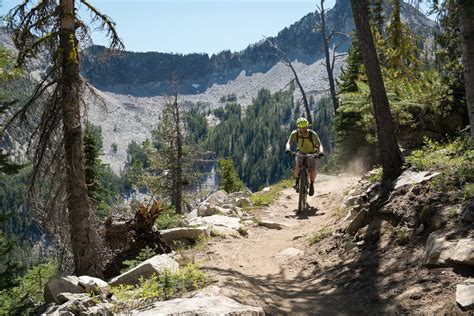 Bike Trips - Western Spirit Cycling