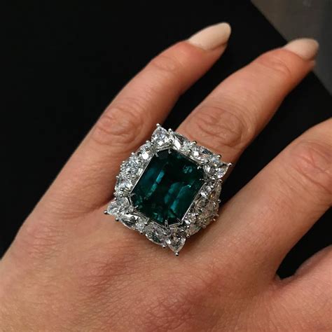 Leibish Fancy Color Diamonds (@leibishandco) on Instagram: Emerald ...