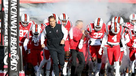 University of Cincinnati football players start heading to campus