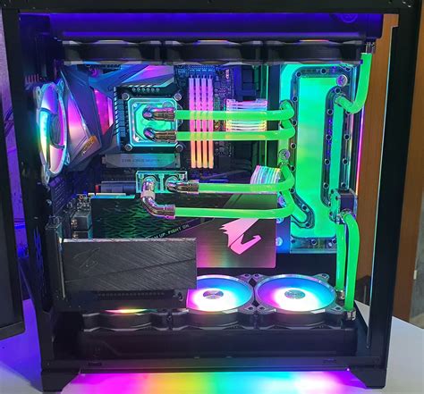 Lian-Li O11 Dynamic XL Black Custom WaterCooled EKWB Aorus Build ...