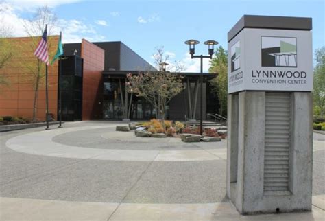 Lynnwood Convention Center feels financial pain of COVID-19 shutdown ...