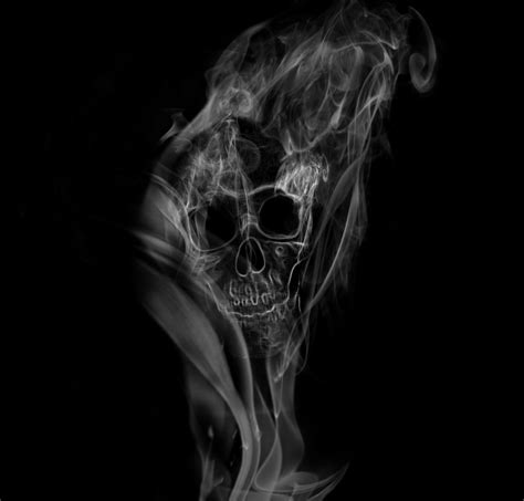 Smoke Skull by TheBleedingSun on DeviantArt