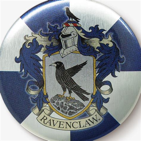 Hogwarts - School Crest - MinaLima