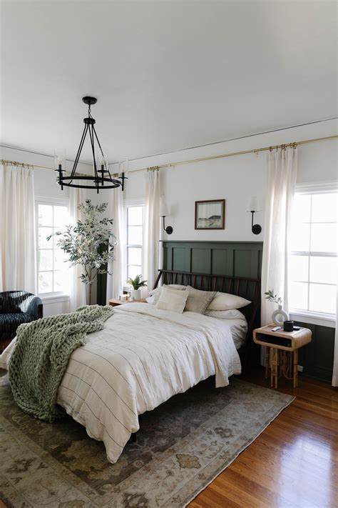 Green Master Bedroom, Green Bedroom Walls, Sage Green Bedroom, Master Bedroom Makeover, Green ...