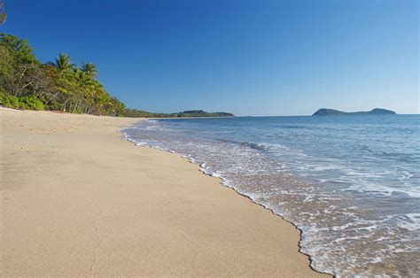 Cairns Beaches: List of Beaches in the Cairns Area, North Queensland