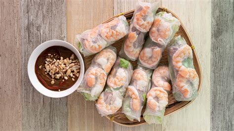 Vietnamese Spring Rolls with Pork & Shrimp (Gỏi Cuốn Tôm Thịt) — Vicky Pham