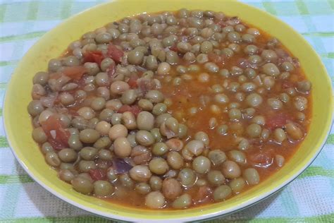 Quick and easy pigeon peas soup - Simply Good Food