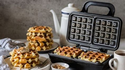 Best Belgian Waffle Maker With Removable Plates [2024]: Top 6 Picks