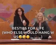 Tina Fey Amy Poehler GIF - Tina Fey Amy Poehler Dancing - Discover & Share GIFs