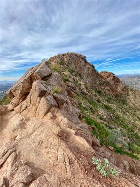 Hiking Camelback Mountain (Phoenix, AZ) - Champagne Tastes®