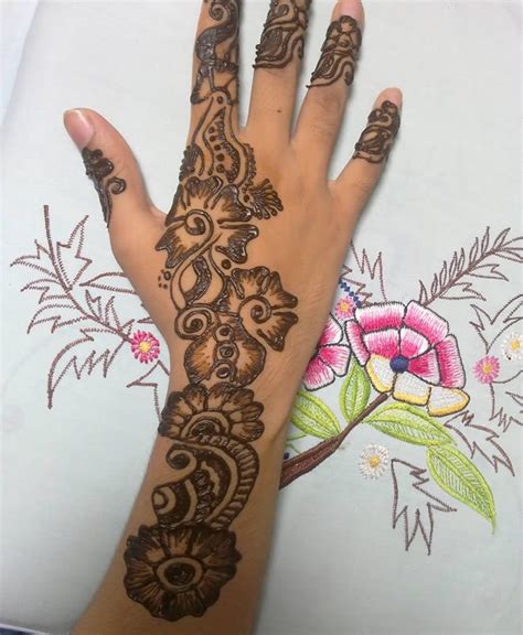 Pakistani and Indian Henna Designs | Mehndi designs for hands, Full ...