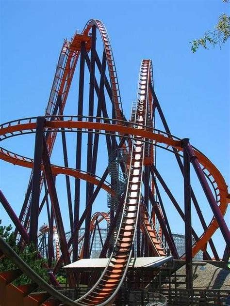 X-Flight: Six Flags Great America - Gurnee, Illinois | Amusement park rides, Great america ...