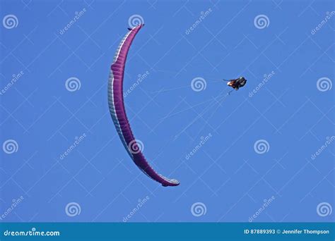 Paraglider Doing Acrobatics Stock Image - Image of transport, hill: 87889393