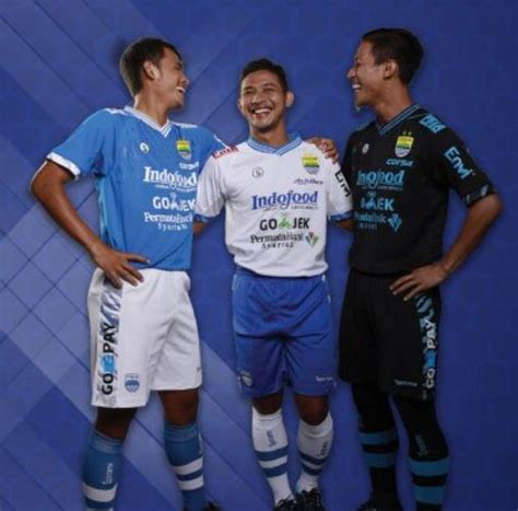 jersey-persib-bandung-2018-kandang-tandang-ketiga