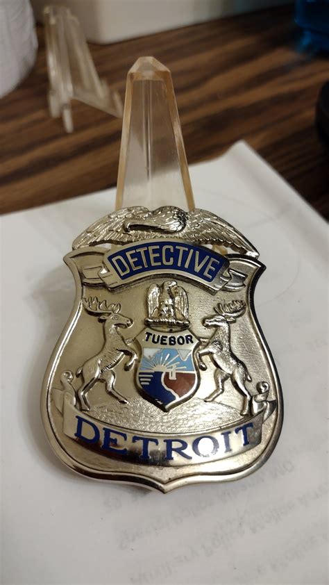 Detroit Michigan Police Detective Badge - Etsy