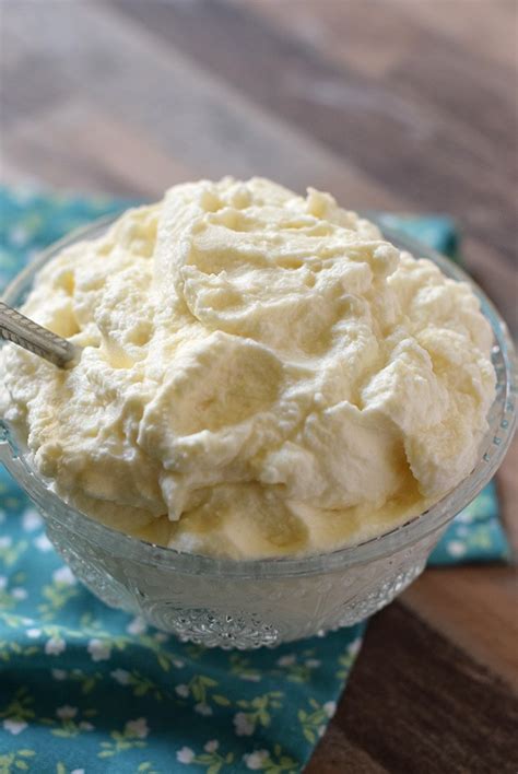 Quick and Easy Homemade Whipped Cream - Adventures of Mel