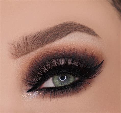 Glamorous Cut Crease · How To Create A Cut Crease Eye Makeup Look ...