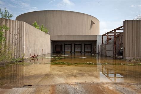 See Inside Vast Abandoned Mall Photos | Image #11 - ABC News