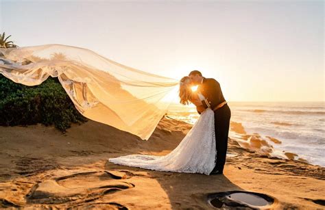 Beach Wedding Photoshoot: Cherish Your Romance in Sunset