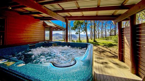 Spa Accommodation | Cabins Hunter Valley | NSW, Australia