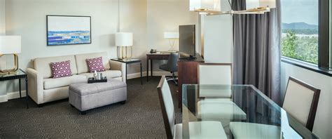 Hotels near Nashville, TN - Hilton Brentwood Suites