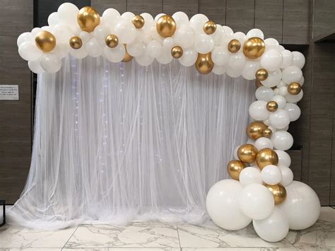 Backdrop with balloon garland, Everything Else on Carousell