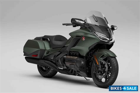 2024 Honda Gold Wing Debuts with Matte Armored Green: The Ultimate ...