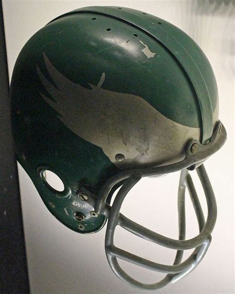 Philadelphia Eagles | Football helmets, Vintage football, Nfl football ...