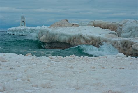 Pictured Rocks Winter Hike in Midwest 2024-2025 - Rove.me