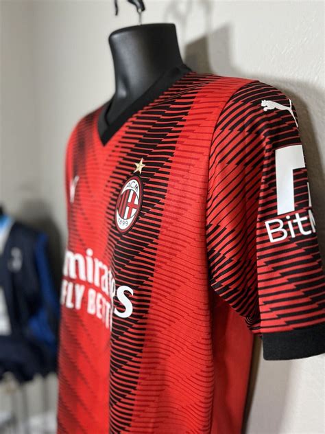 Suposta camisa do AC Milan para 2023-2024 surge nas redes sociais ...