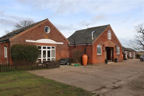 Hall Farm Cottages © Hugh Venables cc-by-sa/2.0 :: Geograph Britain and ...