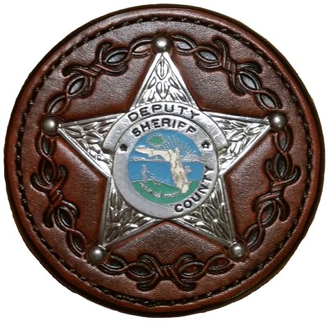 Leather Badge Holder, Antique Gel, Barbwire Stamp, 5 Point Star | Leather badge holder, Police ...