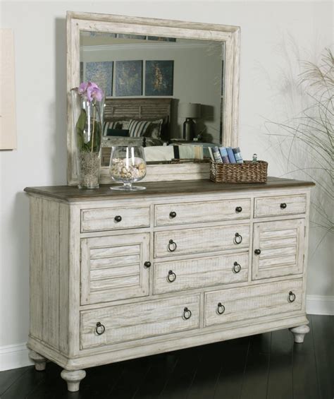 Kincaid Furniture Weatherford Ellesmere Dresser and Weatherford Landscape Mirror Combination ...