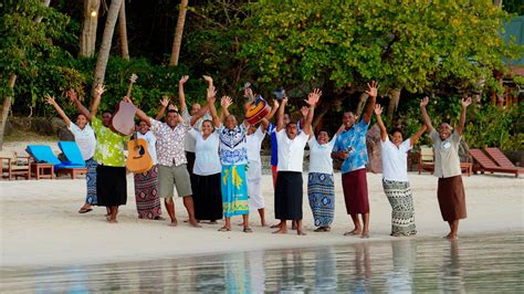 GET TO KNOW THE FIJIAN PEOPLE