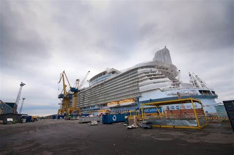 Royal Caribbean orders third LNG-powered Icon-class ship from Meyer Turku