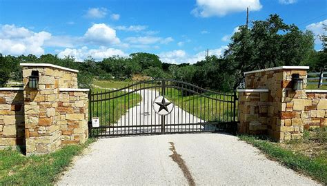 Automatic Gates Austin TX | Electric Driveway/Entry Gate Installation ...