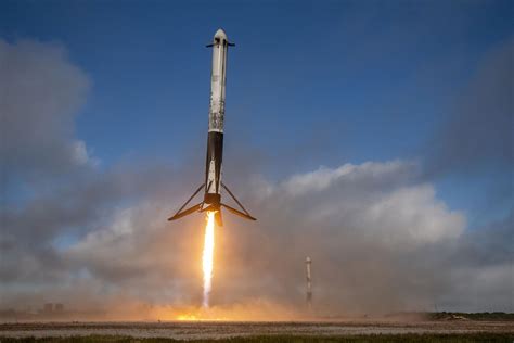 Falcon Heavy Back For SpaceX’s First Direct-To-GEO Mission | Aviation ...