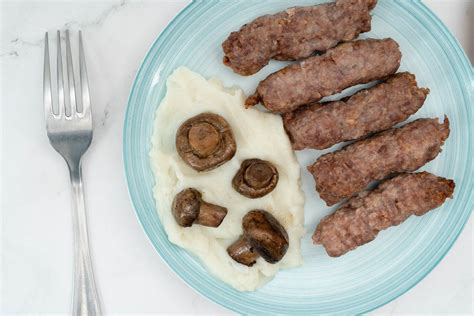 Grilled Kebabs with Mushrooms and Mashed potatoes - Creative Commons Bilder