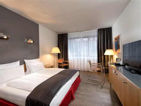 Hotels near Berlin Tegel Airport (TXL) | Holiday Inn Berlin - City West