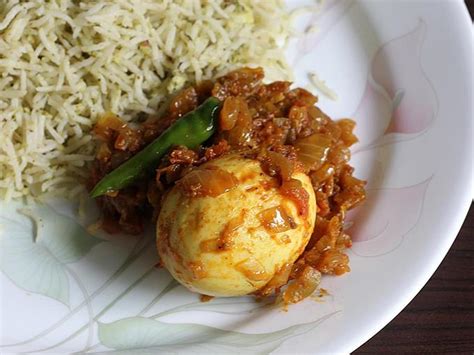 Egg fry recipe - Swasthi's Recipes